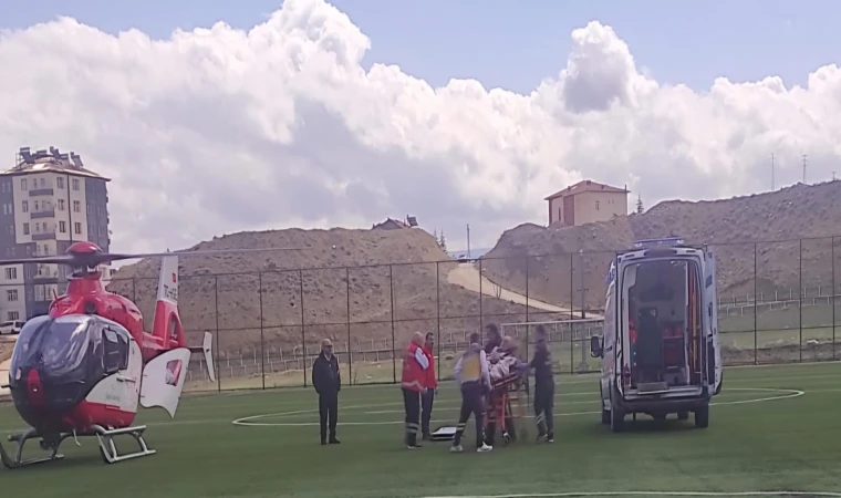 Ambulans helikopter Malatya'da 2 hasta için havalandı