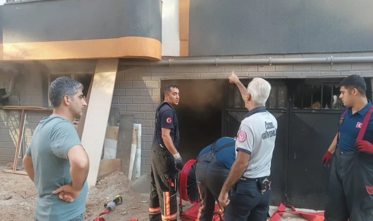 Malatya’da Çıkan Depo Yangını Korkuttu