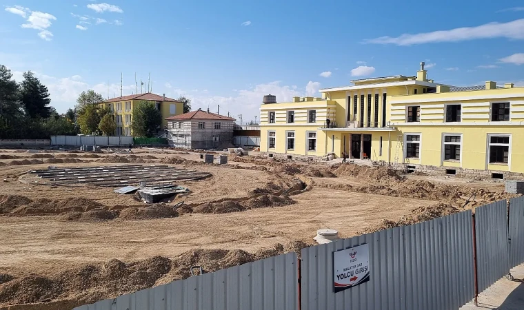 Malatya Tren Garı’nda Restorasyon Çalışmaları Sürüyor