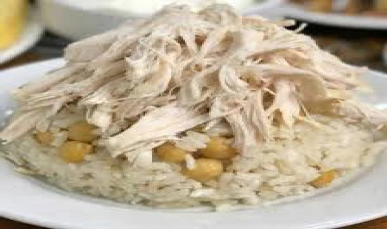 Kayseri’de Tavuk Pilav Krizi: 30 İşçi Zehirlenme Şüphesiyle Hastaneye Kaldırıldı