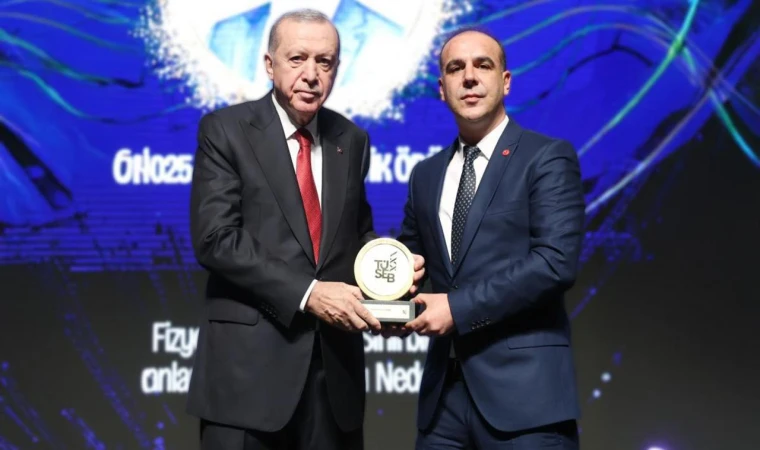 Prof. Dr. Suat Tekin’e TÜSEB Bilim Teşvik Ödülü