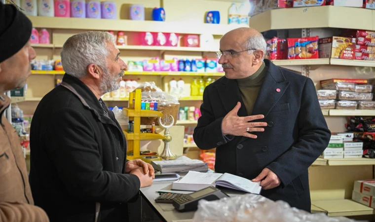 Osmanlı’nın Zimem Defteri geleneğini sürdüren Başkan Er; VATANDAŞLARIN MAHALLE BAKKALARINA VE FIRINLARINA OLAN BORÇLARINI KAPATTI