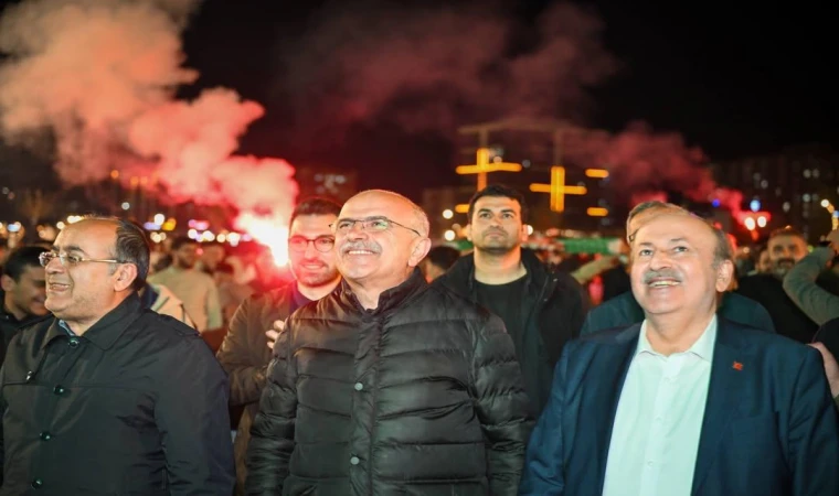 Yeşilyurtspor’un Finale Yükselmesi Malatya’yı Sokağa Döktü