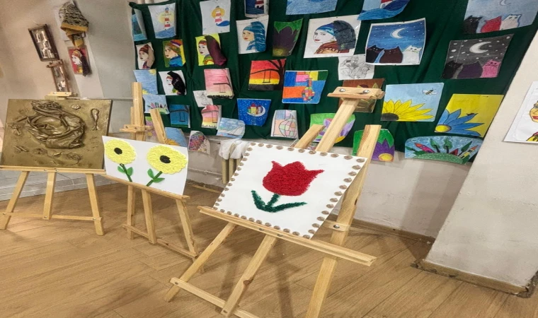 Dijital Dünyadan Çıktılar, Atıkları Sanata Dönüştürdüler