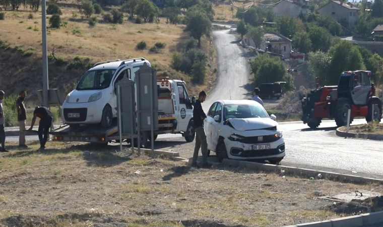 Hekimhan'da trafik kazası: 2 yaralı