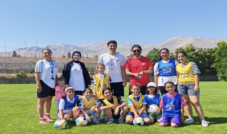 UEFA Playmakers Programı Malatya’da Minik Kızları Futbolla Buluşturdu