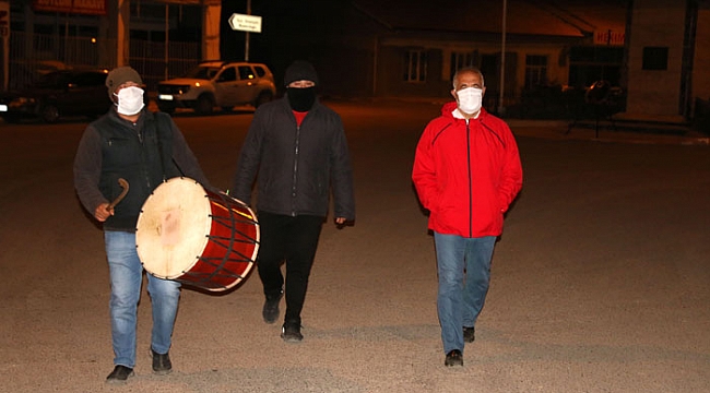 Karadağ, Vatandaşları Sahur’a Kaldırdı