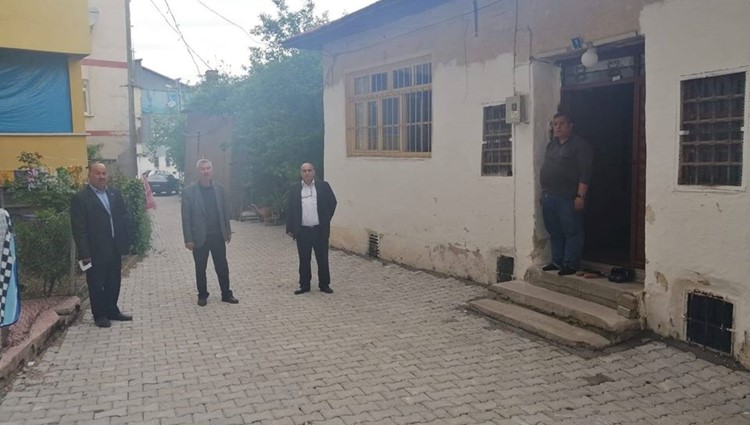 ARAPGİR'DE KİLİT PARKE TAŞI DÖŞEME ÇALIŞMALARI DEVAM EDİYOR