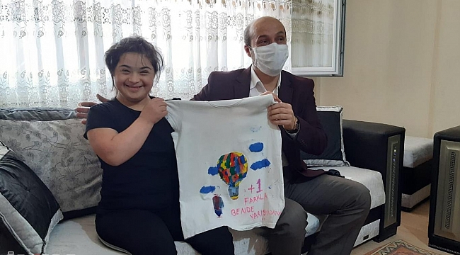 Yarışmada dereceye giren öğrenciler ödüllendirildi 