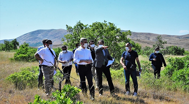 Vali Baruş Deprem Konutları Yer Tespiti İncelemelerinde Bulundu