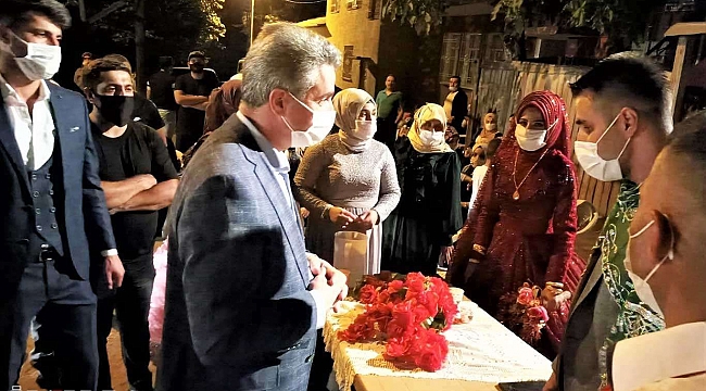  Valisi Baruş'tan Covid-19 denetimleri 