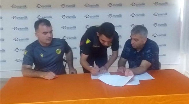 Yeni Malatyaspor altyapıdan 2 futbolcu ile profesyonel sözleşme imzaladı