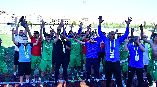 YeşilyurtBelediyespor Yarı Finalde