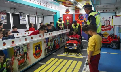 Malatya'daki çocuklar hem eğlendirildi hem bilgilendirildi