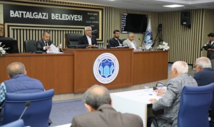Başkan Güder’in Talimatıyla Malatya Esnafına Kira Desteği