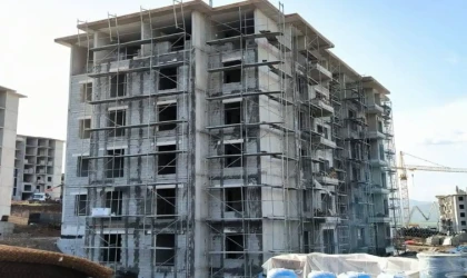 Malatya'da deprem konutlarının yapımı sürüyor