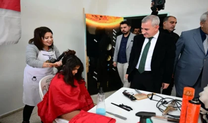YEŞİLYURT BELEDİYESİ “İYİLİK MAKASI” PROJESİ ÇOCUKLARIN HAYATINA RENK KATIYOR