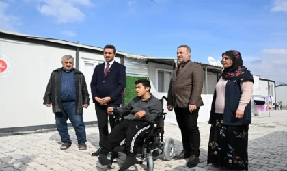 Malatya'da Engelli Vatandaşlara Destek: Tekerlekli Sandalye Dağıtımı Başladı