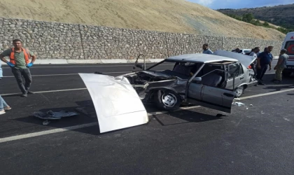 Malatya’da iki aracın karıştığı kazada 5 kişi yaralandı