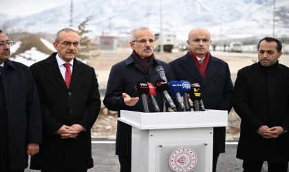 Bakan Uraloğlu, Malatya'da deprem konutları ve altyapı çalışmalarını inceledi