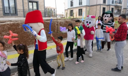 Bakanlıktan Adıyamanlı depremzede vatandaşlar ve çocuklara bayram hediyesi