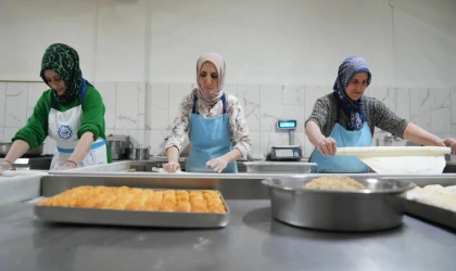 Bayram tatlıları Kadın Kooperatifi’nden
