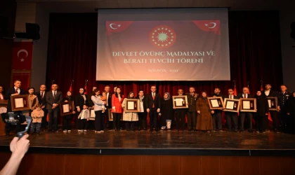 Malatya'da şehit ailelerine devlet övünç madalyası takdim edildi