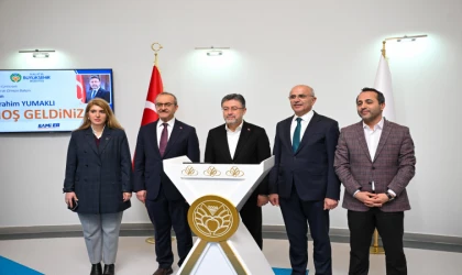 Bakan Yumaklı'dan Malatya Büyükşehir Belediyesi'ne ziyaret