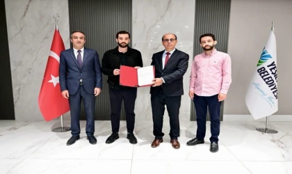 Başkan Geçit'in ‘taziye evleri' projesine destek sürüyor