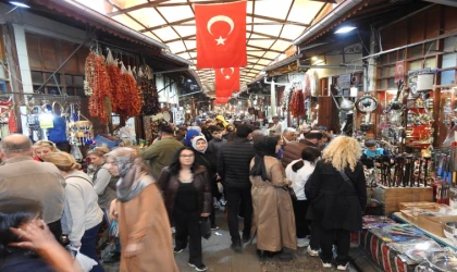 Gaziantep'teki yerli turist yoğunluğu esnafa çifte bayram yaşattı