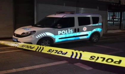 İş yerini kundaklarken kendini yaktı