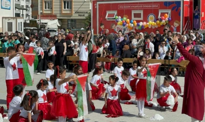 Malatya'da 23 Nisan Coşkusu, minikler bayramlarını renkli etkinliklerle kutladı