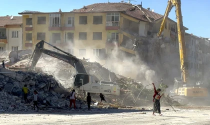 Malatya’da deprem sonrası hava kirliliği alarm veriyor