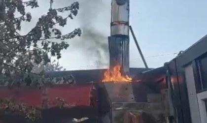 Malatya'da konteyner iş yerinde yangın