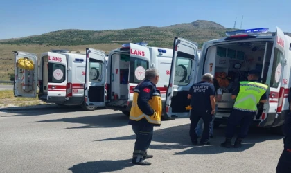 Malatya'da iki otomobil çarpıştı: 4 yaralı