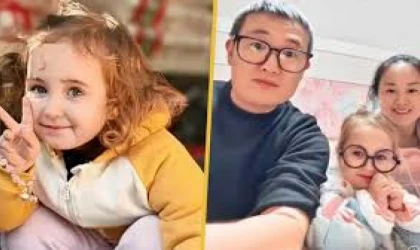 Çinli Çiftin Kızı Sarı Saçlı ve Mavi Gözlü Doğdu