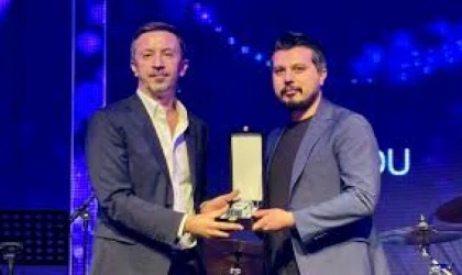 Malatyalı İş İnsanı Salih Tav’a “Fark Yaratan Müşteri Hizmet” Ödülü