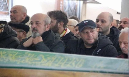 Ünlü Oyuncu Serkan Keskin, 7 Ay Arayla Anne ve Babasını Kaybetti