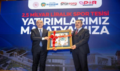 Malatya Büyükşehir Belediyesi 100 milyonluk 7 tesisi hizmete açtı