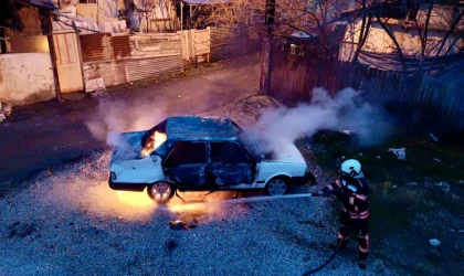 Babasına kızıp aracını ateşe vermiş