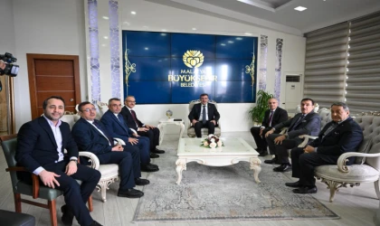 Cumhurbaşkanı Yardımcısı Yılmaz’dan Başkan Sami Er’e Kütüphane Tebriği