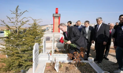 Genel Başkan Mustafa Destici Malatya’da: Vali Yavuz’u Ziyaret Etti, Şehitliklerde Dua Etti