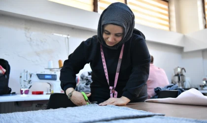 Yeşilyurt’ta Kadınlar Üretiyor, Emeğe Değer Katılıyor