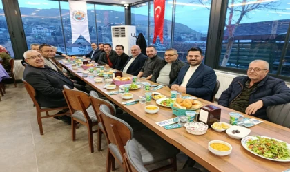Darende’de Siyasi Partiler İftar Sofrasında Buluştu