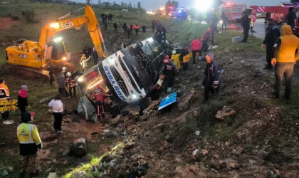 Doğanşehir’de Yolcu Otobüsü Şarampole Yuvarlandı: 4 Kişinin Hayatını Kaybettiği Açıklandı