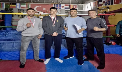 Malatyalı Muay Thai Sporcularından Takım Halinde Büyük Başarı