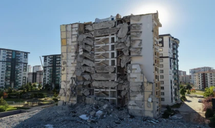 Şehristan’da İş Makineleri Zorlandı Çalışmalar Durdu