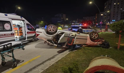 Şentepe Mezarlık Kavşağı’nda Trafik Kazası: 2 Yaralı
