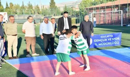 Yeşilyurt'ta Yaz Spor Okulları ve Spor Akademisi Coşkuyla Açıldı