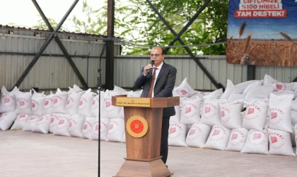 Yeşilyurt’ta Çiftçinin Yem Yükünü Hafifleten Destek